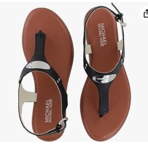 MK plate thong sandal, size 10, new in box